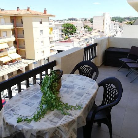 Estupendo Apartamento En Muy Buena Zona Appartamento L' Escala Esterno foto