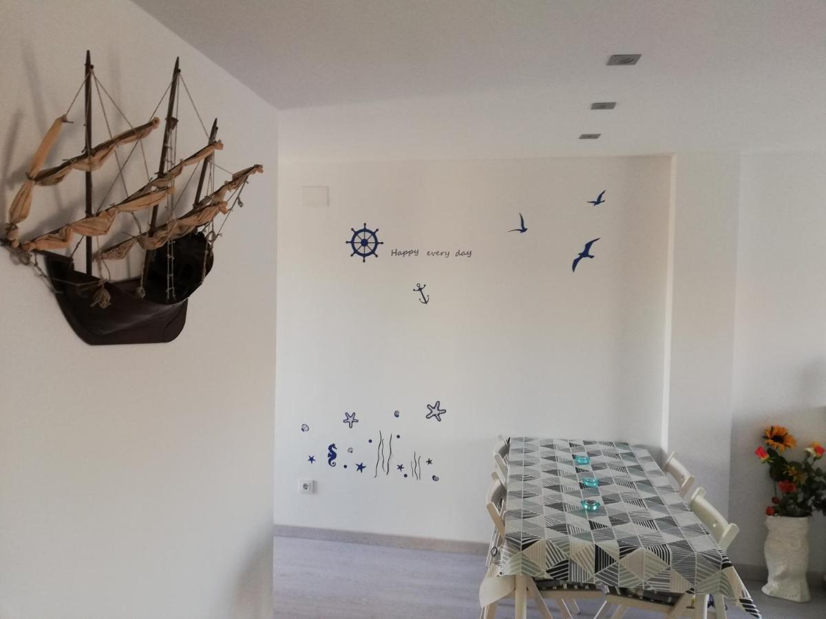Estupendo Apartamento En Muy Buena Zona Appartamento L' Escala Esterno foto