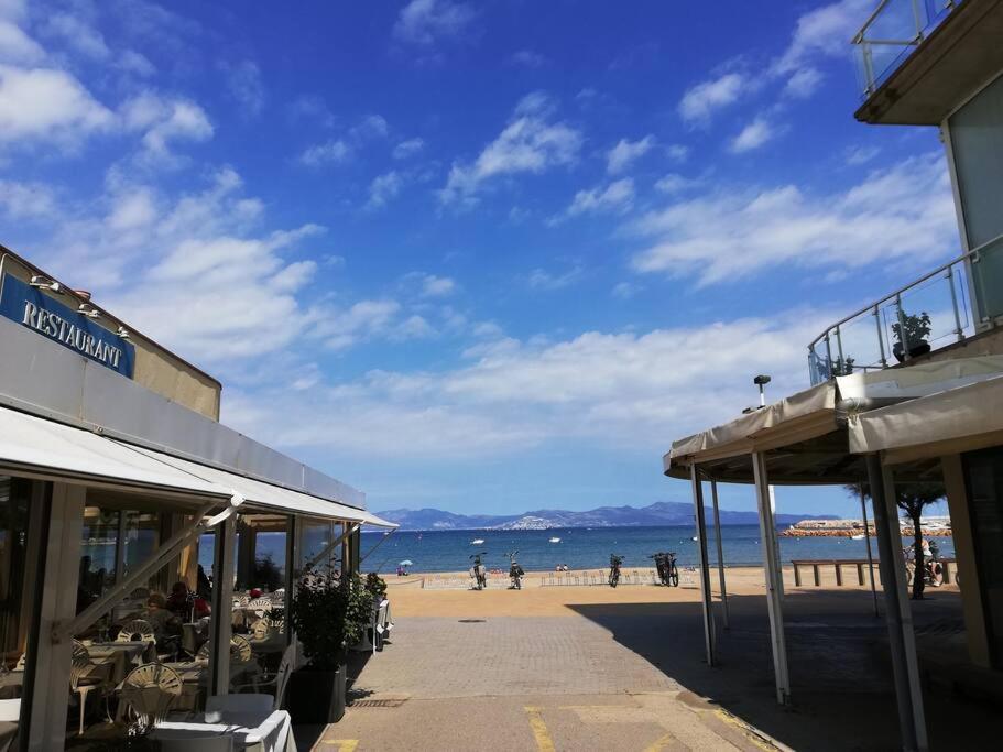 Estupendo Apartamento En Muy Buena Zona Appartamento L' Escala Esterno foto