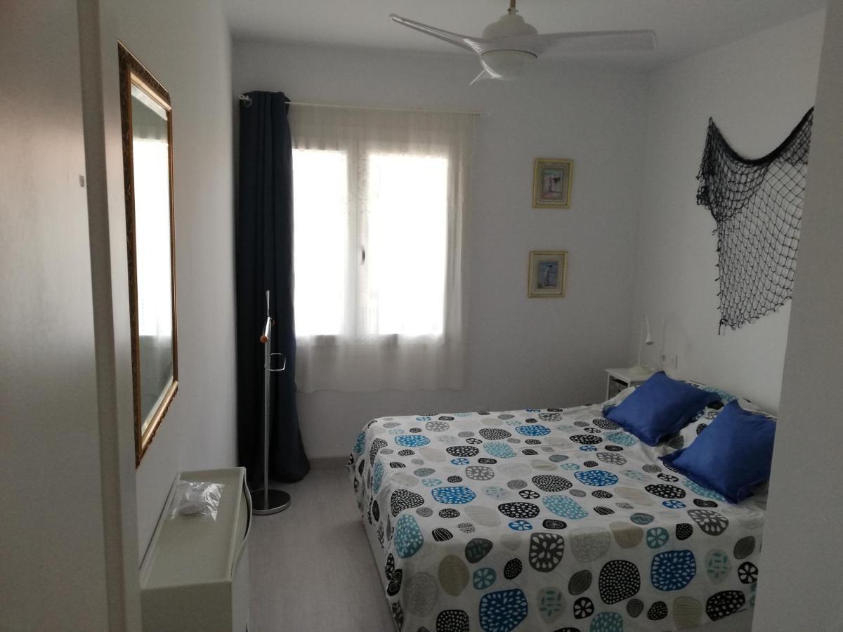 Estupendo Apartamento En Muy Buena Zona Appartamento L' Escala Esterno foto